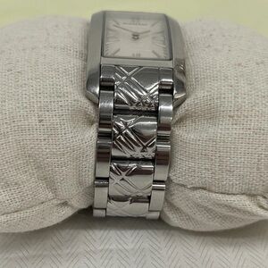Burberry Silver Geometric Dial Watch